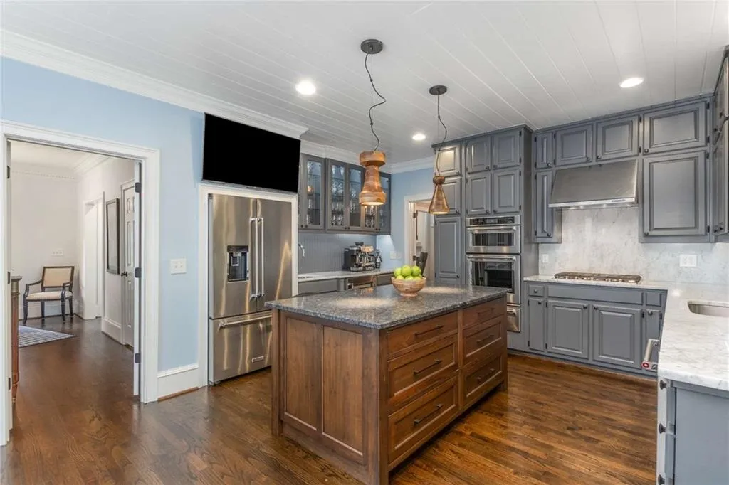 1451 Sheridan Walk Ne, Atlanta, Georgia 30324, 4 Bedrooms Bedrooms, ,3 BathroomsBathrooms,Residential,For Sale,1451 Sheridan Walk Ne,7613382