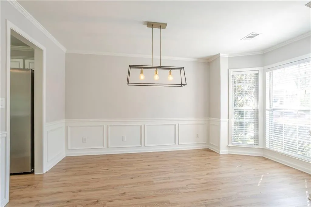2576 Alvecot Circle Se, Atlanta, Georgia 30339, 3 Bedrooms Bedrooms, ,2 BathroomsBathrooms,Residential,For Sale,2576 Alvecot Circle Se,7621649