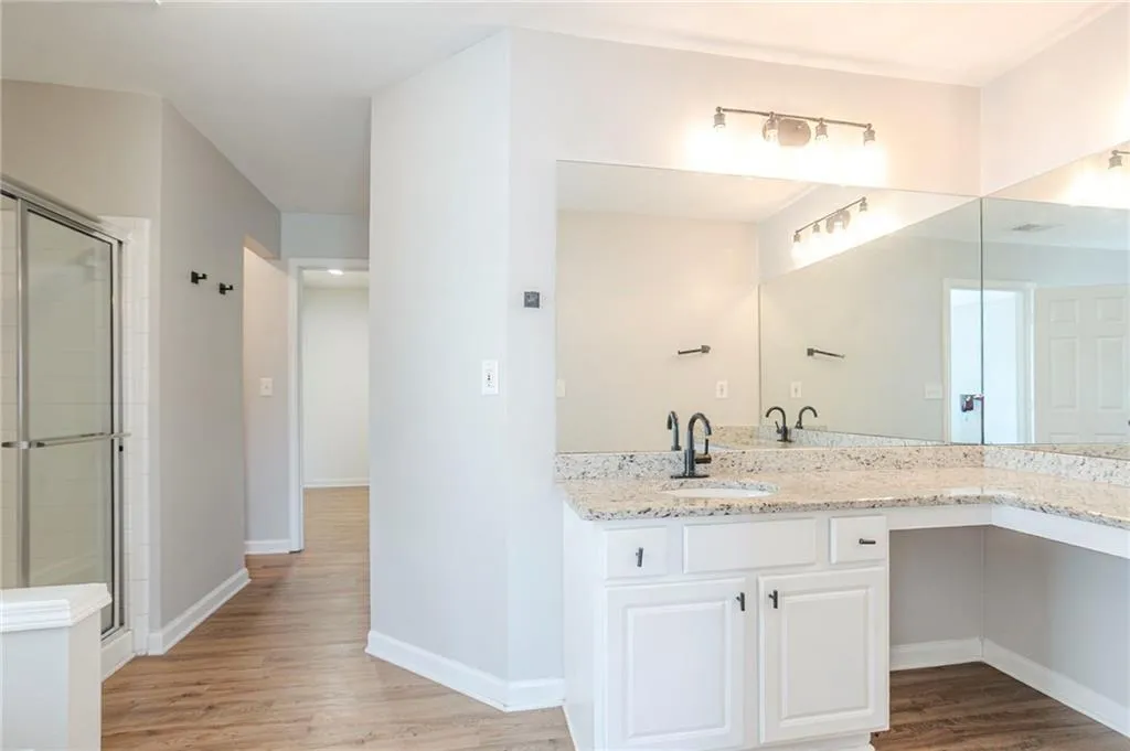2576 Alvecot Circle Se, Atlanta, Georgia 30339, 3 Bedrooms Bedrooms, ,2 BathroomsBathrooms,Residential,For Sale,2576 Alvecot Circle Se,7621649