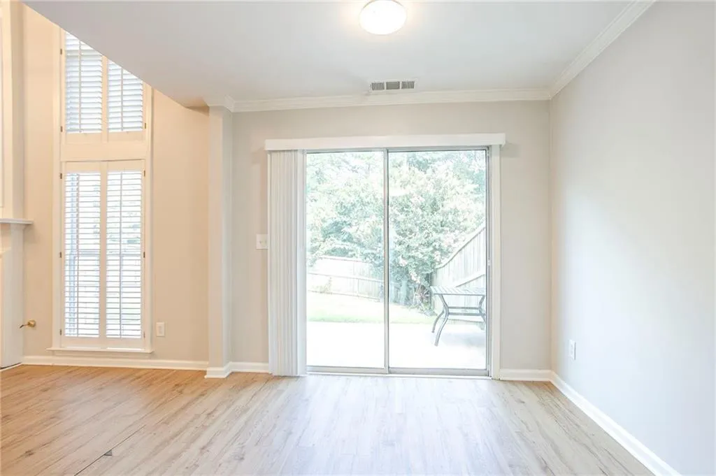 2576 Alvecot Circle Se, Atlanta, Georgia 30339, 3 Bedrooms Bedrooms, ,2 BathroomsBathrooms,Residential,For Sale,2576 Alvecot Circle Se,7621649