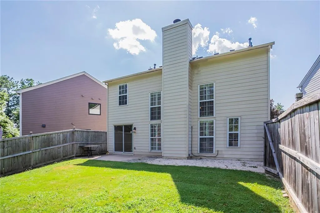 2576 Alvecot Circle Se, Atlanta, Georgia 30339, 3 Bedrooms Bedrooms, ,2 BathroomsBathrooms,Residential,For Sale,2576 Alvecot Circle Se,7621649
