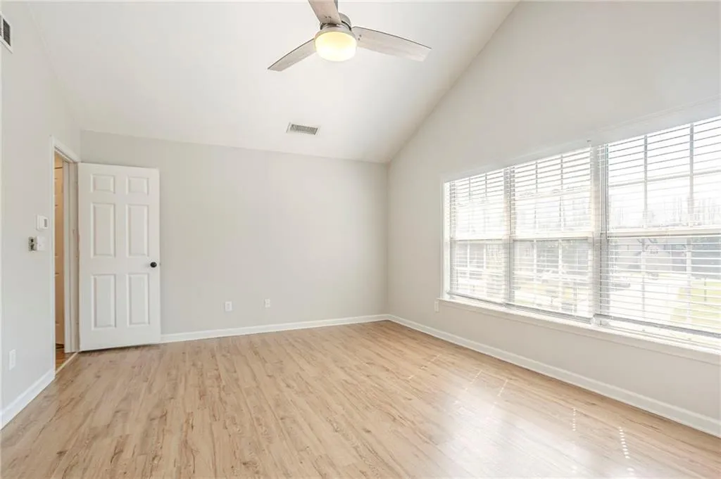 2576 Alvecot Circle Se, Atlanta, Georgia 30339, 3 Bedrooms Bedrooms, ,2 BathroomsBathrooms,Residential,For Sale,2576 Alvecot Circle Se,7621649