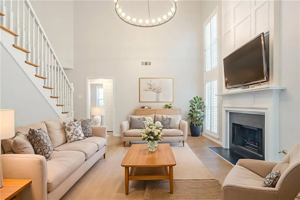 2576 Alvecot Circle Se, Atlanta, Georgia 30339, 3 Bedrooms Bedrooms, ,2 BathroomsBathrooms,Residential,For Sale,2576 Alvecot Circle Se,7621649