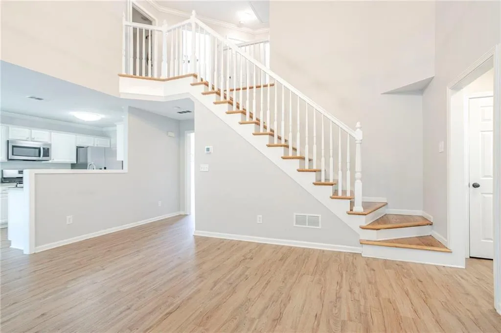 2576 Alvecot Circle Se, Atlanta, Georgia 30339, 3 Bedrooms Bedrooms, ,2 BathroomsBathrooms,Residential,For Sale,2576 Alvecot Circle Se,7621649