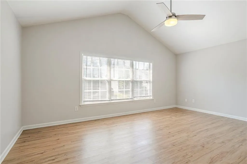 2576 Alvecot Circle Se, Atlanta, Georgia 30339, 3 Bedrooms Bedrooms, ,2 BathroomsBathrooms,Residential,For Sale,2576 Alvecot Circle Se,7621649
