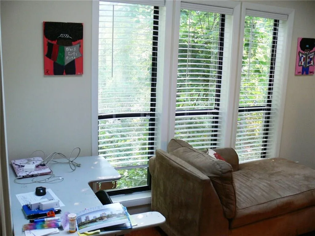 9400 Roberts Drive Unit 5h, Atlanta, Georgia 30350, 2 Bedrooms Bedrooms, ,2 BathroomsBathrooms,Residential,Sold,9400 Roberts Drive Unit 5h,5884873