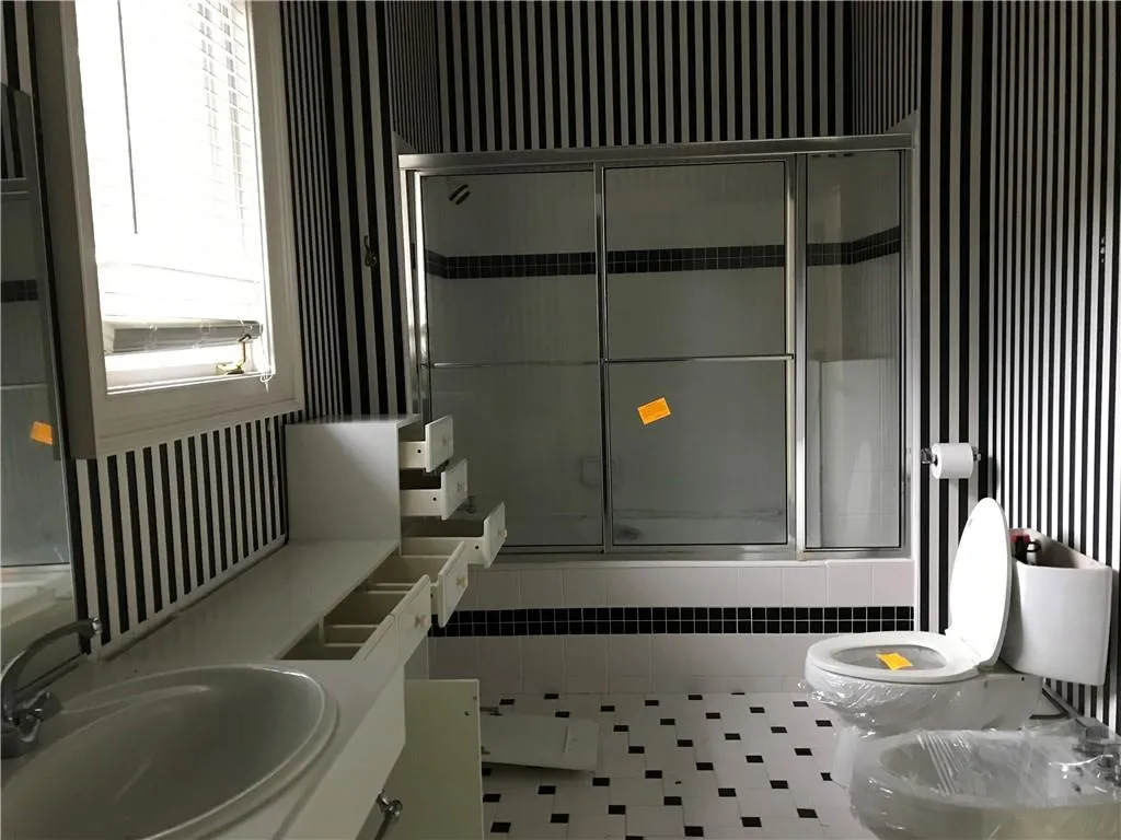 305 Wilderlake Court, Sandy Springs, Georgia 30328, 8 Bedrooms Bedrooms, ,6 BathroomsBathrooms,Residential,Sold,305 Wilderlake Court,6673773