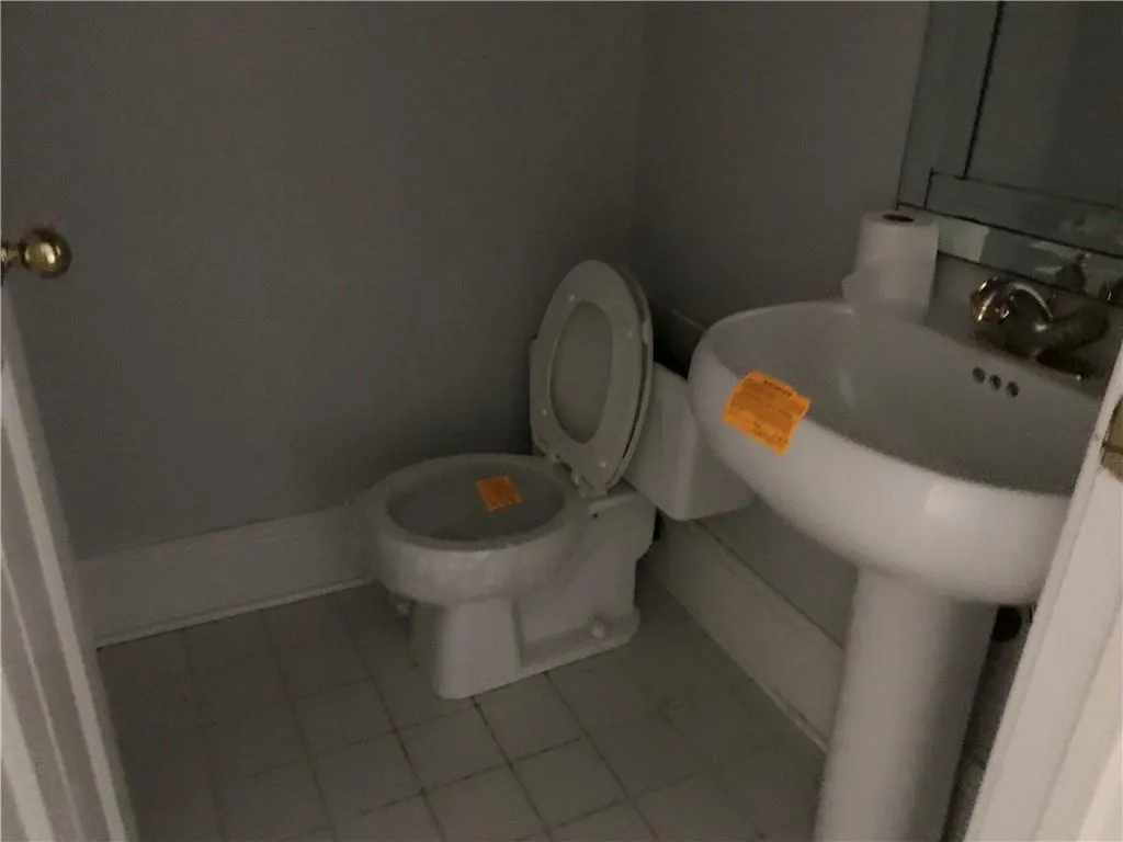 305 Wilderlake Court, Sandy Springs, Georgia 30328, 8 Bedrooms Bedrooms, ,6 BathroomsBathrooms,Residential,Sold,305 Wilderlake Court,6673773