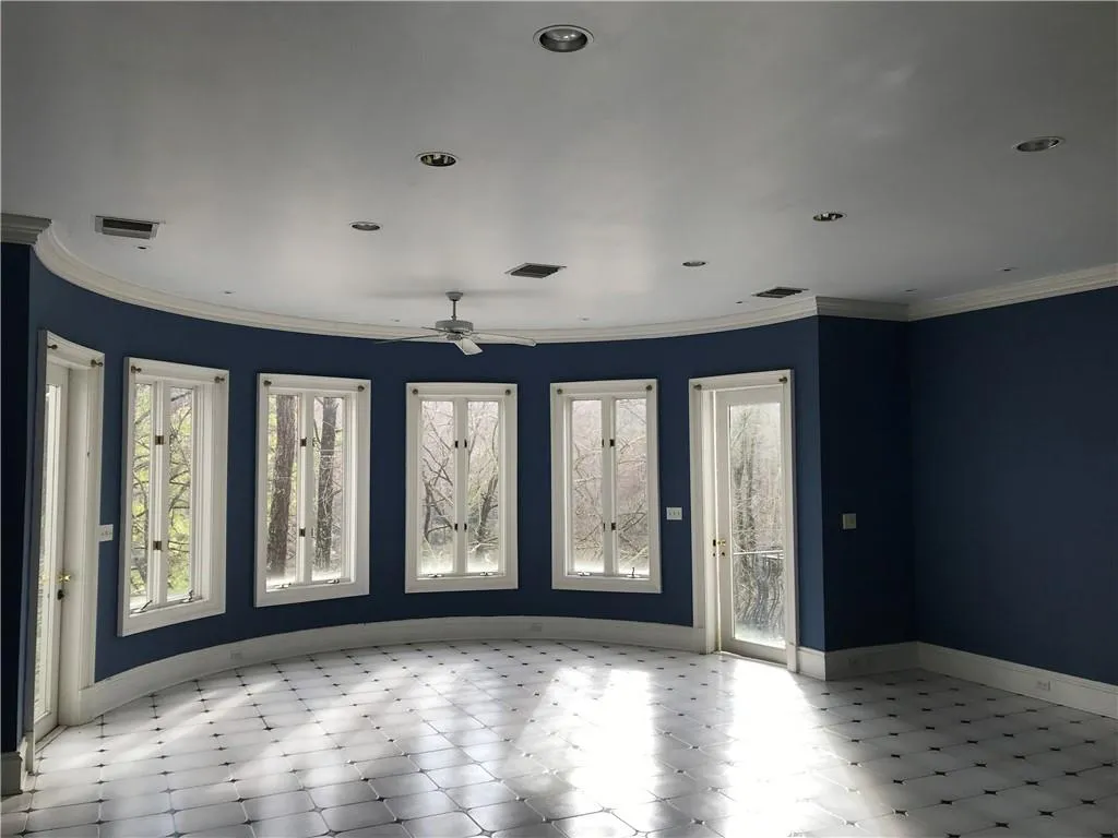 305 Wilderlake Court, Sandy Springs, Georgia 30328, 8 Bedrooms Bedrooms, ,6 BathroomsBathrooms,Residential,Sold,305 Wilderlake Court,6673773