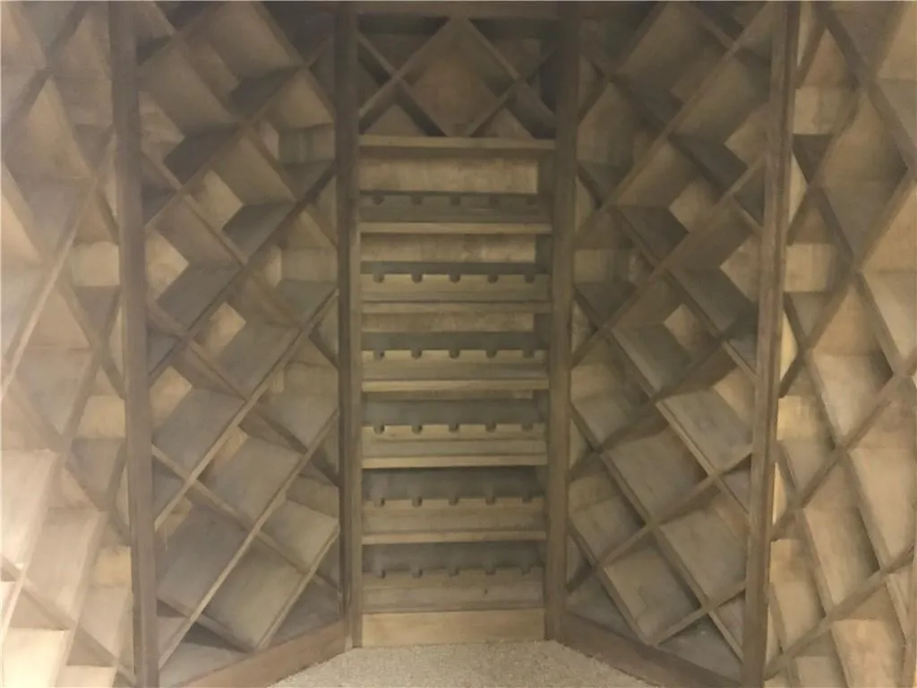 305 Wilderlake Court, Sandy Springs, Georgia 30328, 8 Bedrooms Bedrooms, ,6 BathroomsBathrooms,Residential,Sold,305 Wilderlake Court,6673773