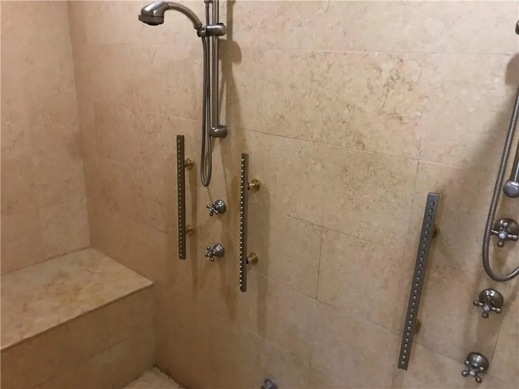 305 Wilderlake Court, Sandy Springs, Georgia 30328, 8 Bedrooms Bedrooms, ,6 BathroomsBathrooms,Residential,Sold,305 Wilderlake Court,6673773