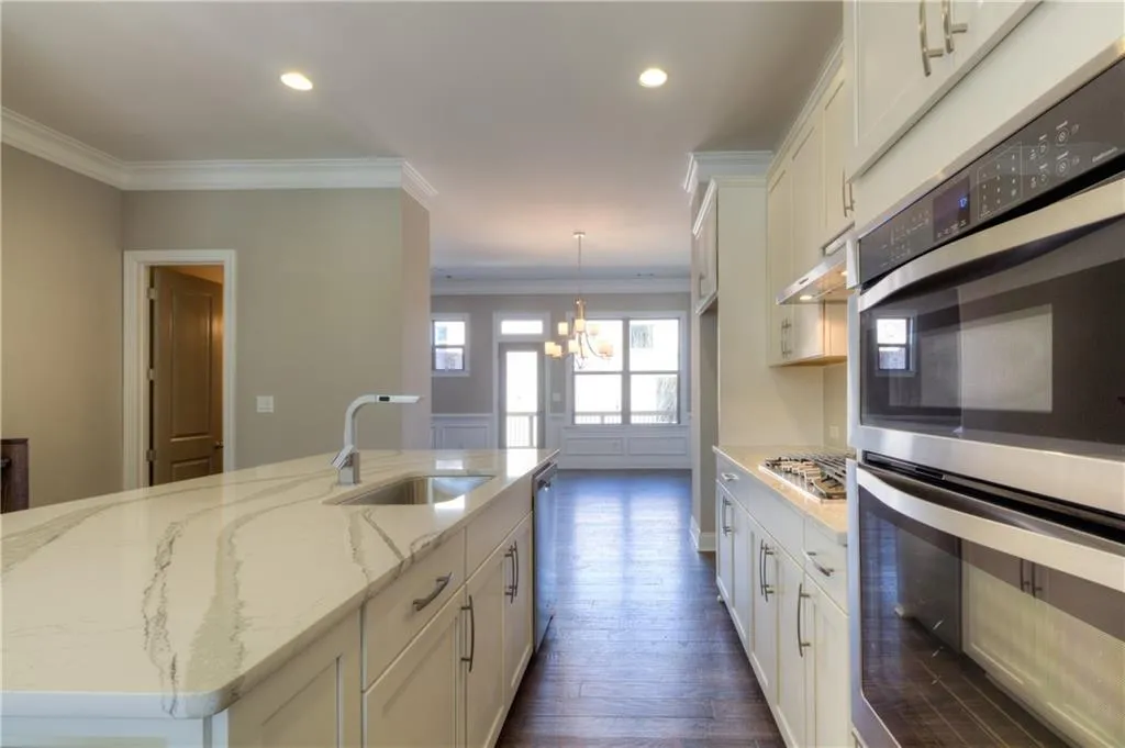 53 Weston Drive Unit 11, Sandy Springs, Georgia 30328, 3 Bedrooms Bedrooms, ,3 BathroomsBathrooms,Residential,Sold,53 Weston Drive Unit 11,5768847