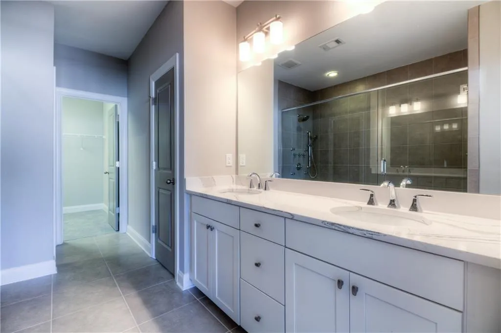 53 Weston Drive Unit 11, Sandy Springs, Georgia 30328, 3 Bedrooms Bedrooms, ,3 BathroomsBathrooms,Residential,Sold,53 Weston Drive Unit 11,5768847