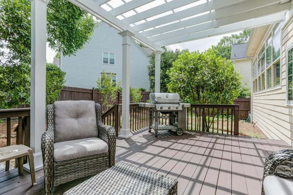 400 Glenridge Close Court, Atlanta, Georgia 30328, 4 Bedrooms Bedrooms, ,3 BathroomsBathrooms,Residential,Sold,400 Glenridge Close Court,6576490