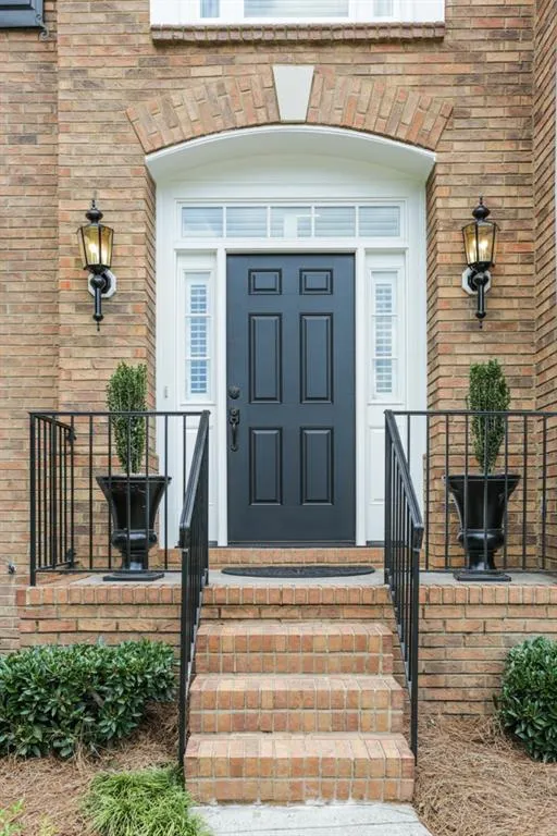 400 Glenridge Close Court, Atlanta, Georgia 30328, 4 Bedrooms Bedrooms, ,3 BathroomsBathrooms,Residential,Sold,400 Glenridge Close Court,6576490