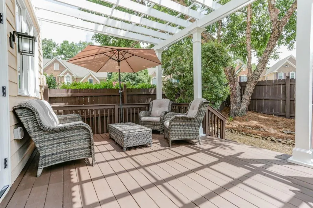 400 Glenridge Close Court, Atlanta, Georgia 30328, 4 Bedrooms Bedrooms, ,3 BathroomsBathrooms,Residential,Sold,400 Glenridge Close Court,6576490
