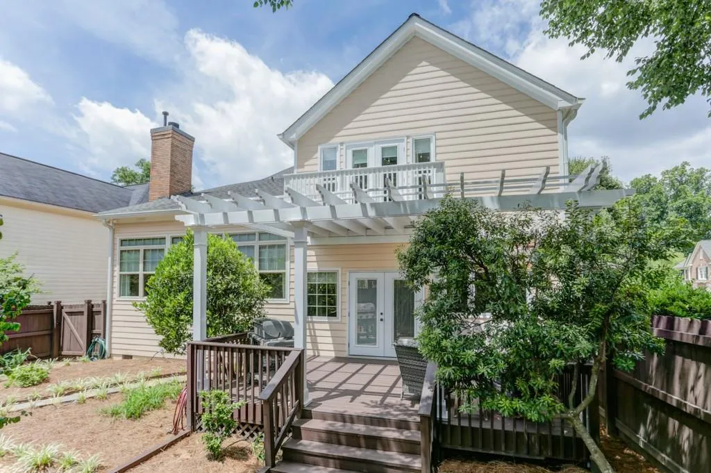 400 Glenridge Close Court, Atlanta, Georgia 30328, 4 Bedrooms Bedrooms, ,3 BathroomsBathrooms,Residential,Sold,400 Glenridge Close Court,6576490