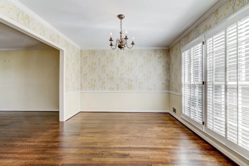 560 Tanacrest Circle, Atlanta, Georgia 30328, 6 Bedrooms Bedrooms, ,3 BathroomsBathrooms,Residential,Sold,560 Tanacrest Circle,6515894