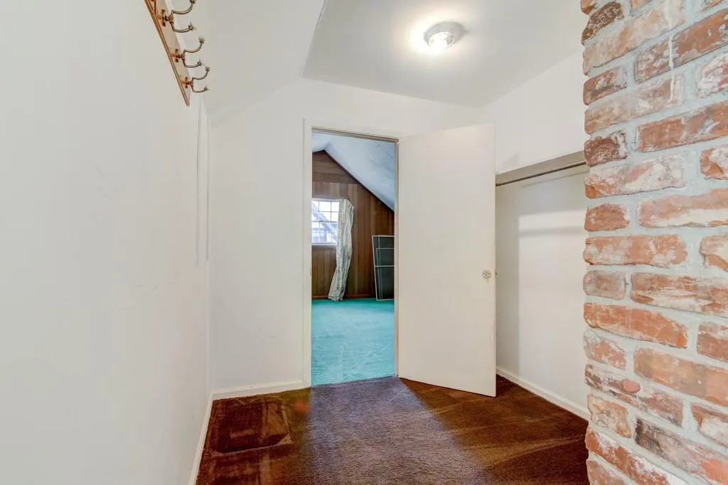 560 Tanacrest Circle, Atlanta, Georgia 30328, 6 Bedrooms Bedrooms, ,3 BathroomsBathrooms,Residential,Sold,560 Tanacrest Circle,6515894