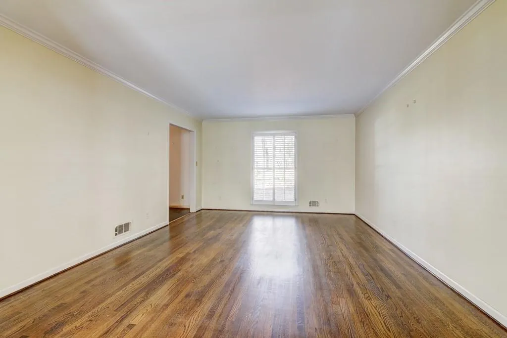 560 Tanacrest Circle, Atlanta, Georgia 30328, 6 Bedrooms Bedrooms, ,3 BathroomsBathrooms,Residential,Sold,560 Tanacrest Circle,6515894