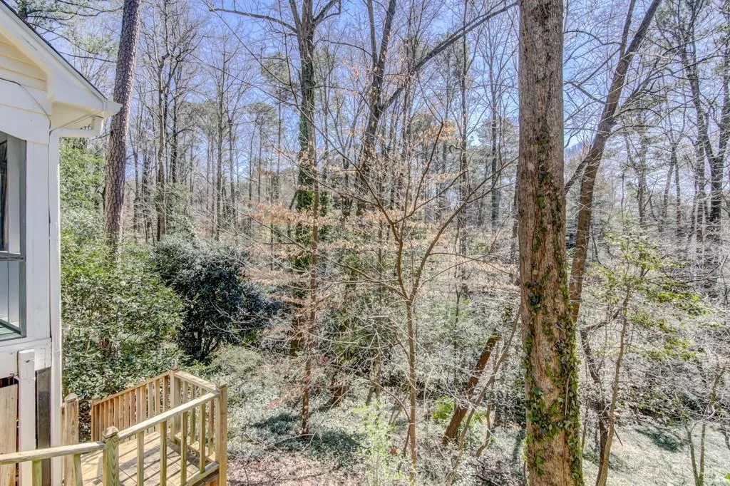 560 Tanacrest Circle, Atlanta, Georgia 30328, 6 Bedrooms Bedrooms, ,3 BathroomsBathrooms,Residential,Sold,560 Tanacrest Circle,6515894