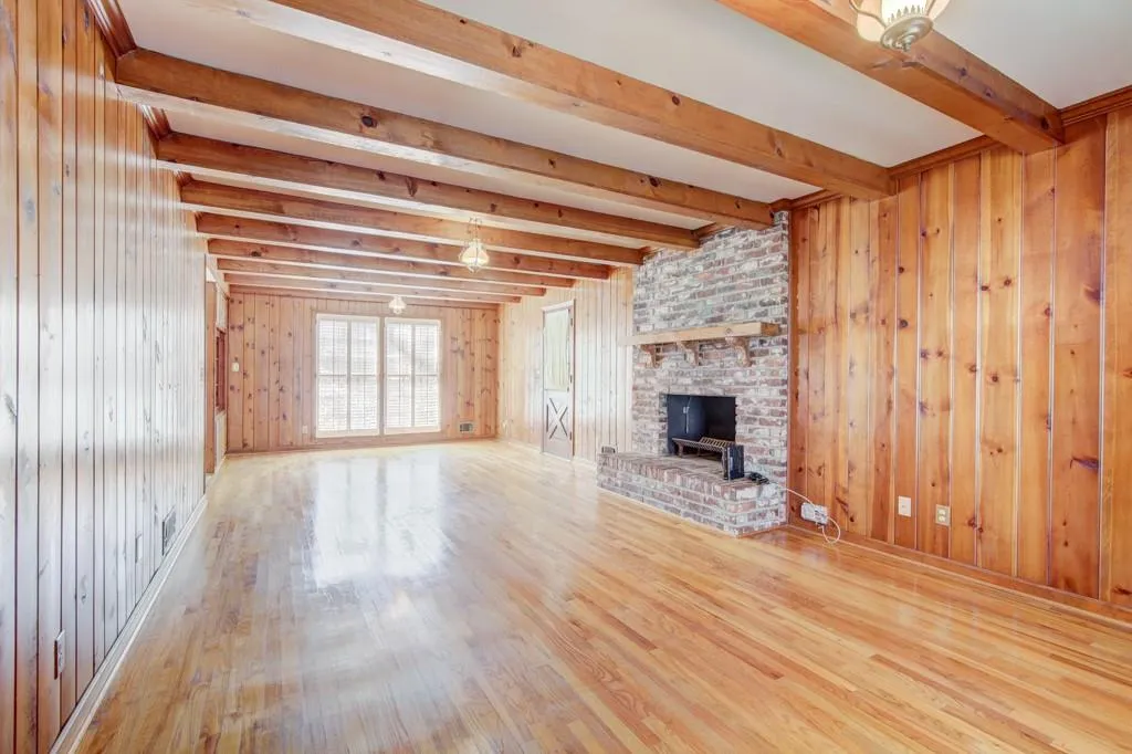 560 Tanacrest Circle, Atlanta, Georgia 30328, 6 Bedrooms Bedrooms, ,3 BathroomsBathrooms,Residential,Sold,560 Tanacrest Circle,6515894