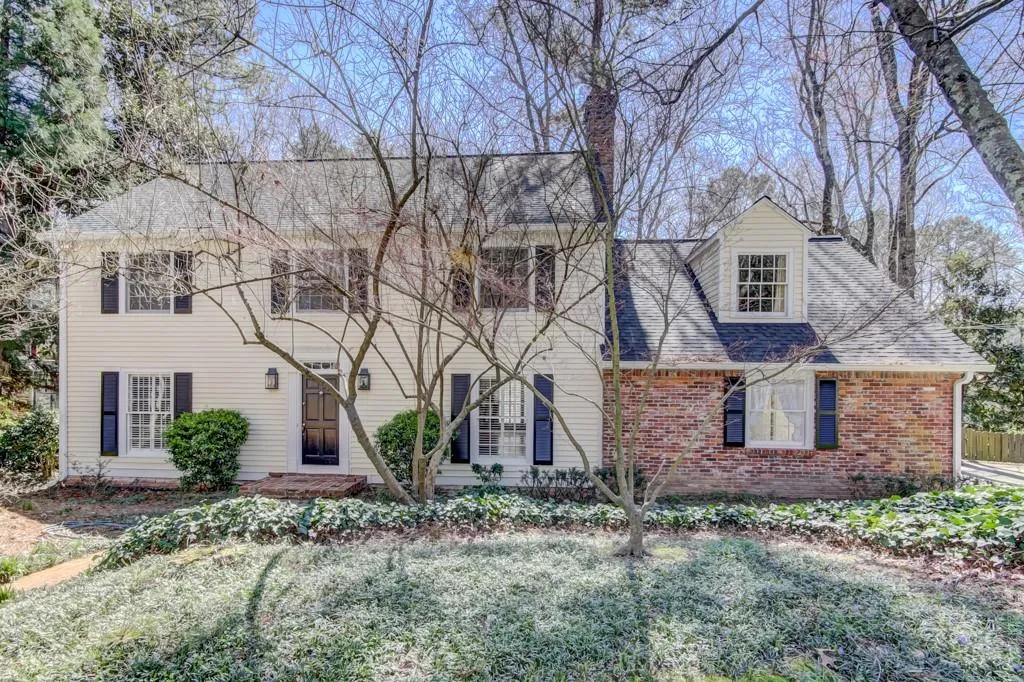 560 Tanacrest Circle, Atlanta, Georgia 30328, 6 Bedrooms Bedrooms, ,3 BathroomsBathrooms,Residential,Sold,560 Tanacrest Circle,6515894