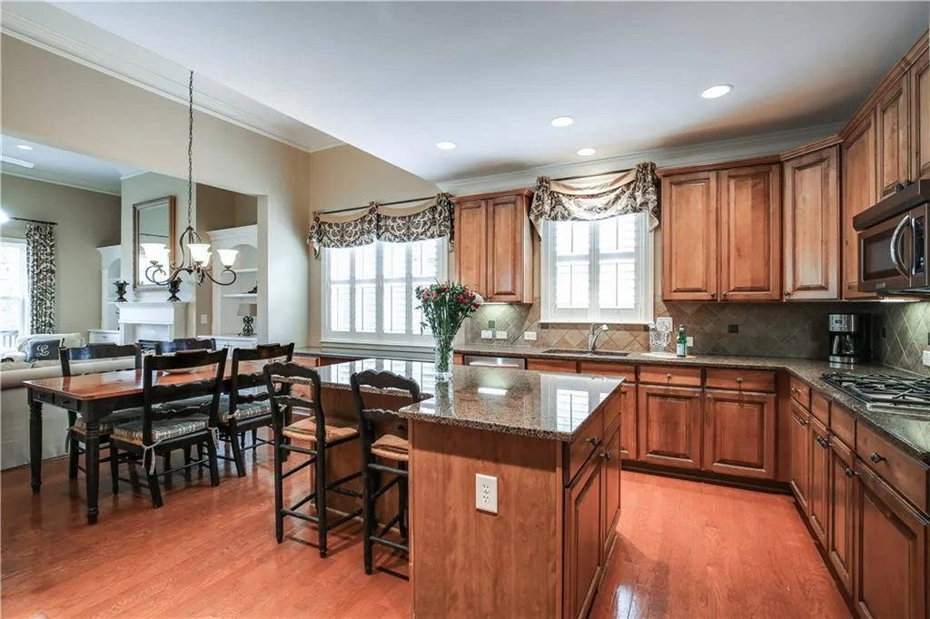 1612 Danbury Parc Place Ne, Brookhaven, Georgia 30319, 4 Bedrooms Bedrooms, ,3 BathroomsBathrooms,Residential,Sold,1612 Danbury Parc Place Ne,5974374