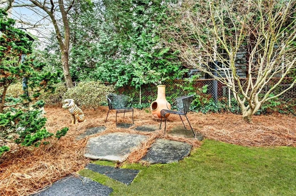4735 Kitty Hawk Place, Atlanta, Georgia 30342, 3 Bedrooms Bedrooms, ,2 BathroomsBathrooms,Residential,Sold,4735 Kitty Hawk Place,7722386