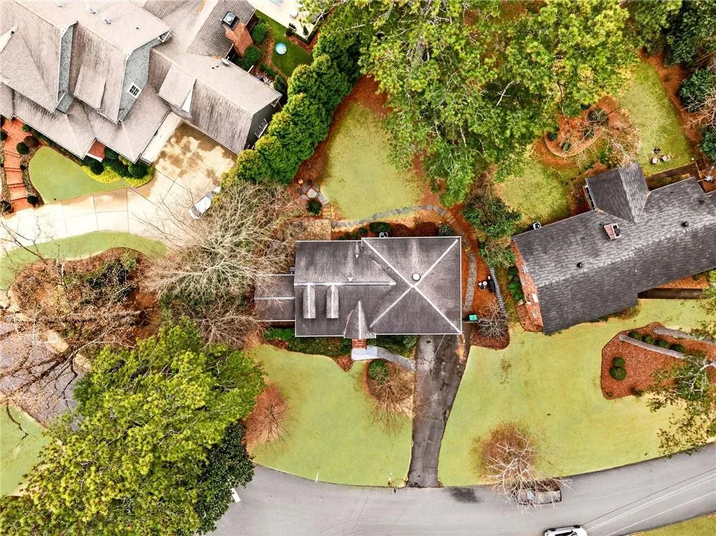 4735 Kitty Hawk Place, Atlanta, Georgia 30342, 3 Bedrooms Bedrooms, ,2 BathroomsBathrooms,Residential,Sold,4735 Kitty Hawk Place,7722386