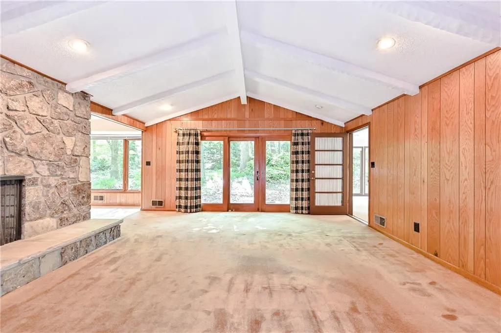 7270 Northgreen Drive, Sandy Springs, Georgia 30328, 4 Bedrooms Bedrooms, ,2 BathroomsBathrooms,Residential,Sold,7270 Northgreen Drive,6727841