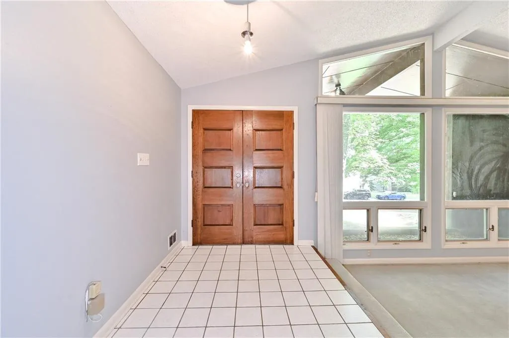 7270 Northgreen Drive, Sandy Springs, Georgia 30328, 4 Bedrooms Bedrooms, ,2 BathroomsBathrooms,Residential,Sold,7270 Northgreen Drive,6727841