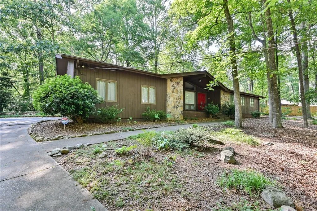 7270 Northgreen Drive, Sandy Springs, Georgia 30328, 4 Bedrooms Bedrooms, ,2 BathroomsBathrooms,Residential,Sold,7270 Northgreen Drive,6727841