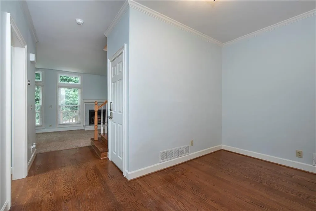 8695 Hope Mews Court, Sandy Springs, Georgia 30350, 2 Bedrooms Bedrooms, ,2 BathroomsBathrooms,Residential,Sold,8695 Hope Mews Court,6932103
