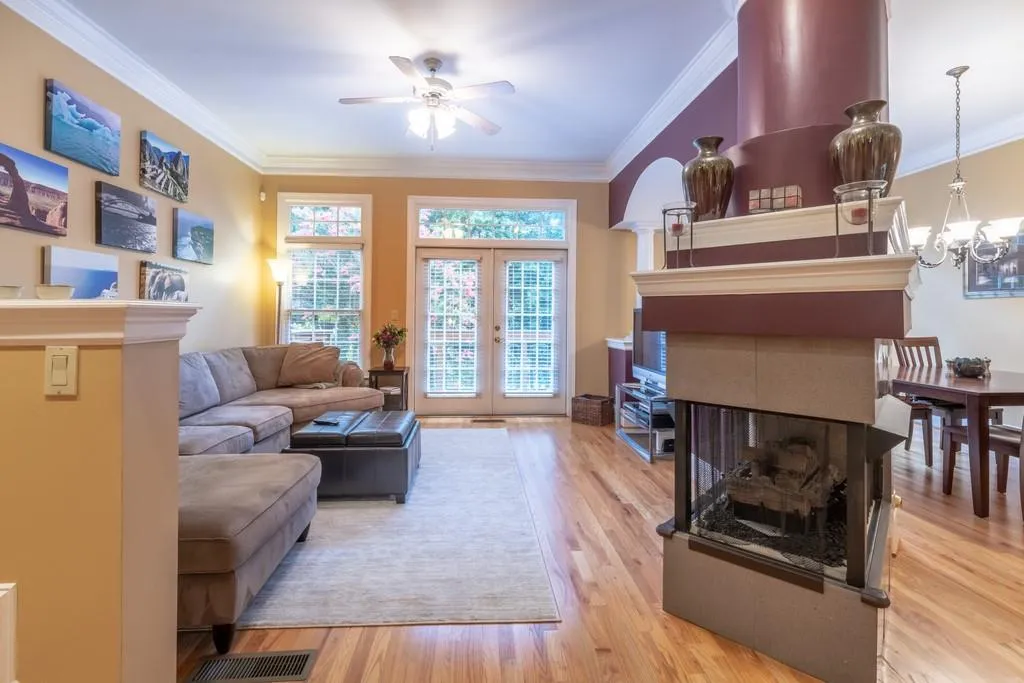 331 Carpenter Drive Unit 9, Atlanta, Georgia 30328, 2 Bedrooms Bedrooms, ,2 BathroomsBathrooms,Residential,Sold,331 Carpenter Drive Unit 9,6757811