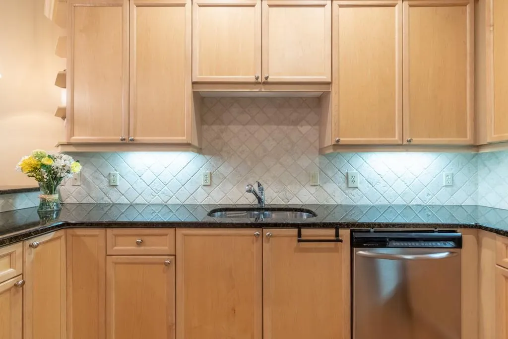 331 Carpenter Drive Unit 9, Atlanta, Georgia 30328, 2 Bedrooms Bedrooms, ,2 BathroomsBathrooms,Residential,Sold,331 Carpenter Drive Unit 9,6757811