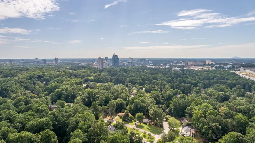 331 Carpenter Drive Unit 9, Atlanta, Georgia 30328, 2 Bedrooms Bedrooms, ,2 BathroomsBathrooms,Residential,Sold,331 Carpenter Drive Unit 9,6757811