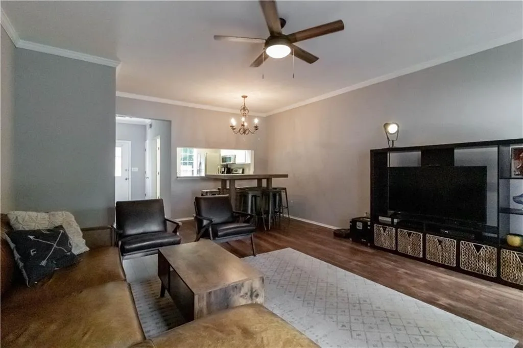 103 Wedgewood Way, Sandy Springs, Georgia 30350, 2 Bedrooms Bedrooms, ,2 BathroomsBathrooms,Residential,Sold,103 Wedgewood Way,6937097