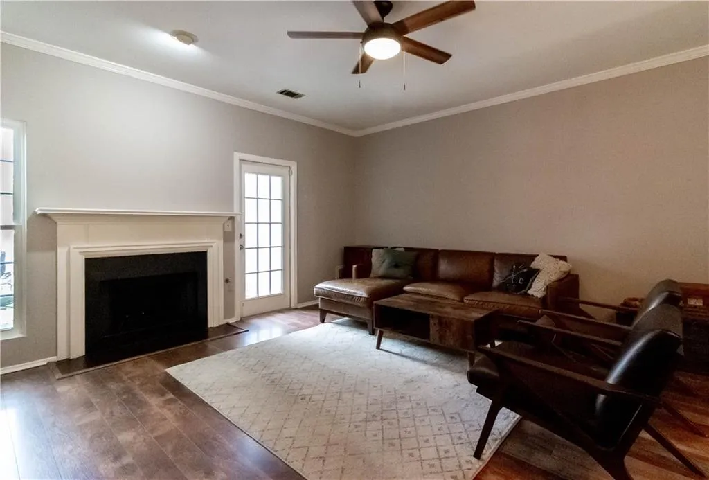 103 Wedgewood Way, Sandy Springs, Georgia 30350, 2 Bedrooms Bedrooms, ,2 BathroomsBathrooms,Residential,Sold,103 Wedgewood Way,6937097