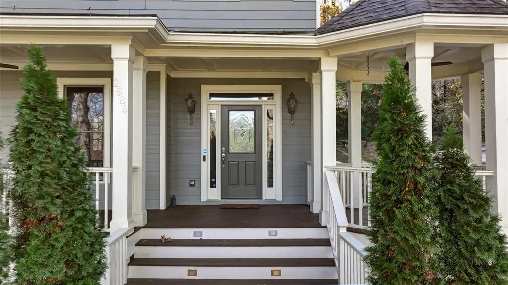 2588 Defoors Ferry Road Nw, Atlanta, Georgia 30318, 3 Bedrooms Bedrooms, ,2 BathroomsBathrooms,Residential,For Sale,2588 Defoors Ferry Road Nw,7679398