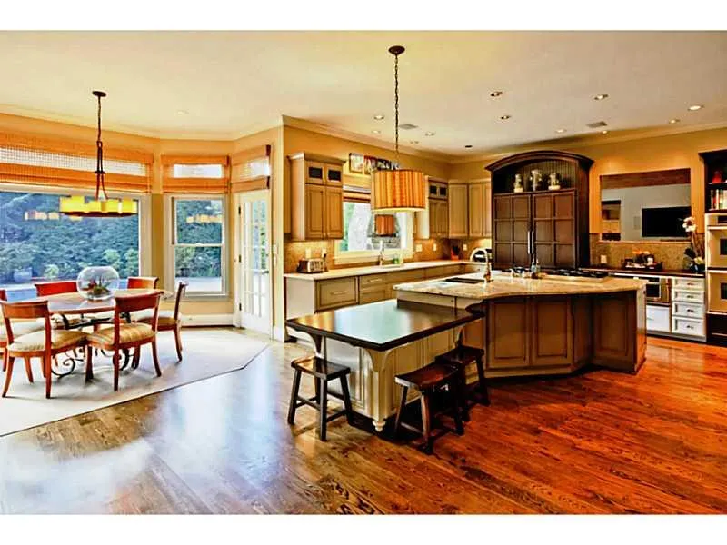 740 Riley Place, Atlanta, Georgia 30327, 6 Bedrooms Bedrooms, ,8 BathroomsBathrooms,Residential,Sold,740 Riley Place,5386327
