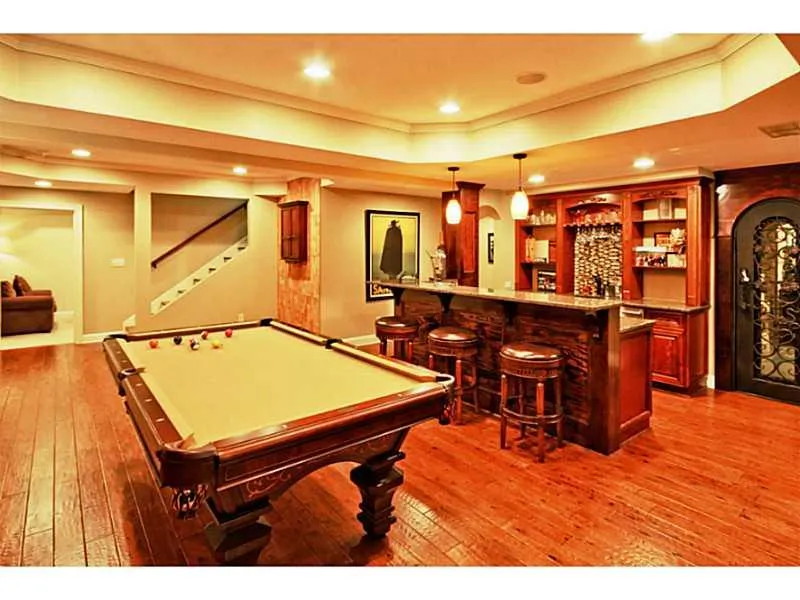 740 Riley Place, Atlanta, Georgia 30327, 6 Bedrooms Bedrooms, ,8 BathroomsBathrooms,Residential,Sold,740 Riley Place,5386327