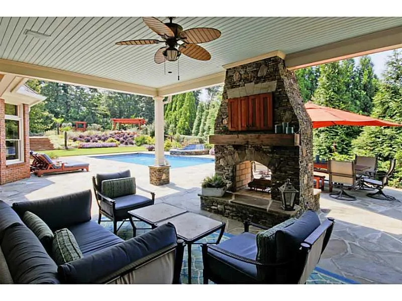 740 Riley Place, Atlanta, Georgia 30327, 6 Bedrooms Bedrooms, ,8 BathroomsBathrooms,Residential,Sold,740 Riley Place,5386327