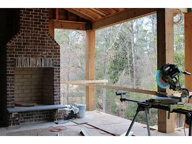 475 Heards Ferry Road, Sandy Springs, Georgia 30328, 5 Bedrooms Bedrooms, ,5 BathroomsBathrooms,Residential,Sold,475 Heards Ferry Road,5286512