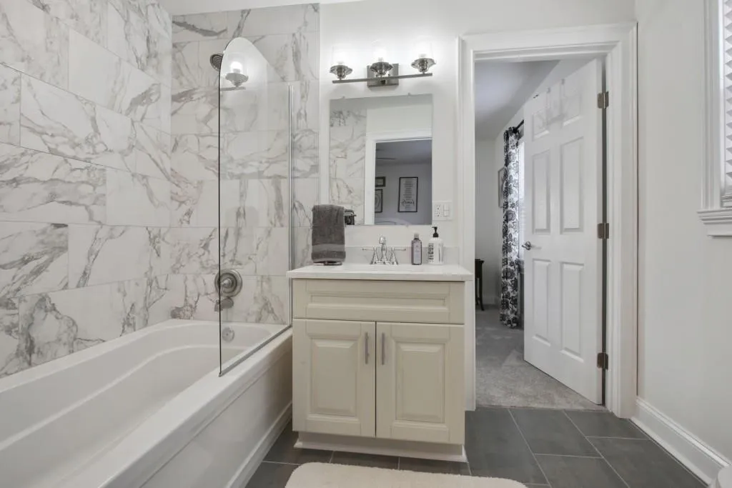 6065 Glenridge Drive, Sandy Springs, Georgia 30328, 4 Bedrooms Bedrooms, ,4 BathroomsBathrooms,Residential,Sold,6065 Glenridge Drive,6830701