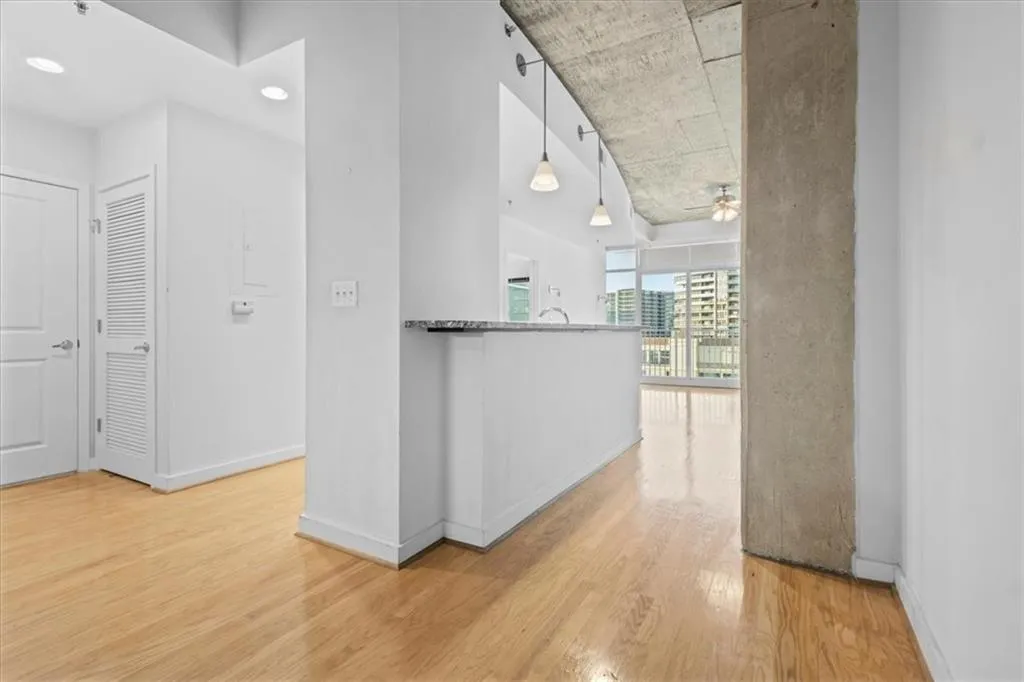 250 Pharr Road Ne Unit 1306, Atlanta, Georgia 30305, 1 Bedroom Bedrooms, 0 ,1 BathroomBathrooms,Residential,For Sale,250 Pharr Road Ne Unit 1306,7729489