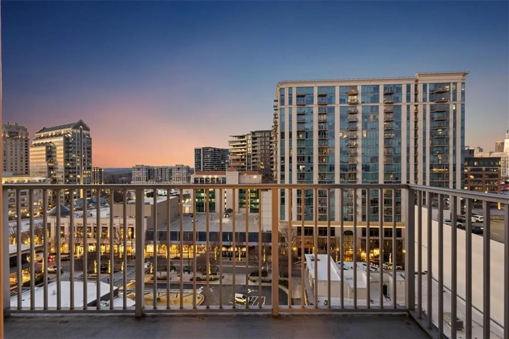 250 Pharr Road Ne Unit 1306, Atlanta, Georgia 30305, 1 Bedroom Bedrooms, 0 ,1 BathroomBathrooms,Residential,For Sale,250 Pharr Road Ne Unit 1306,7729489
