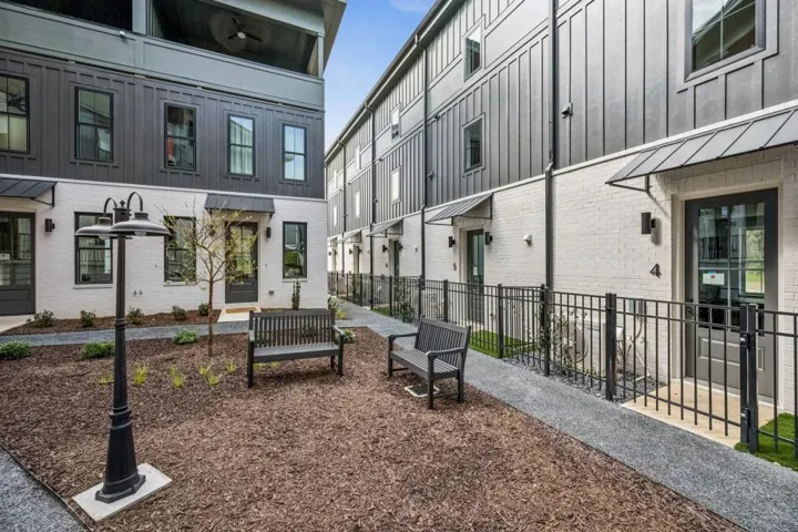 Welcome To The Heights On Boulevard!