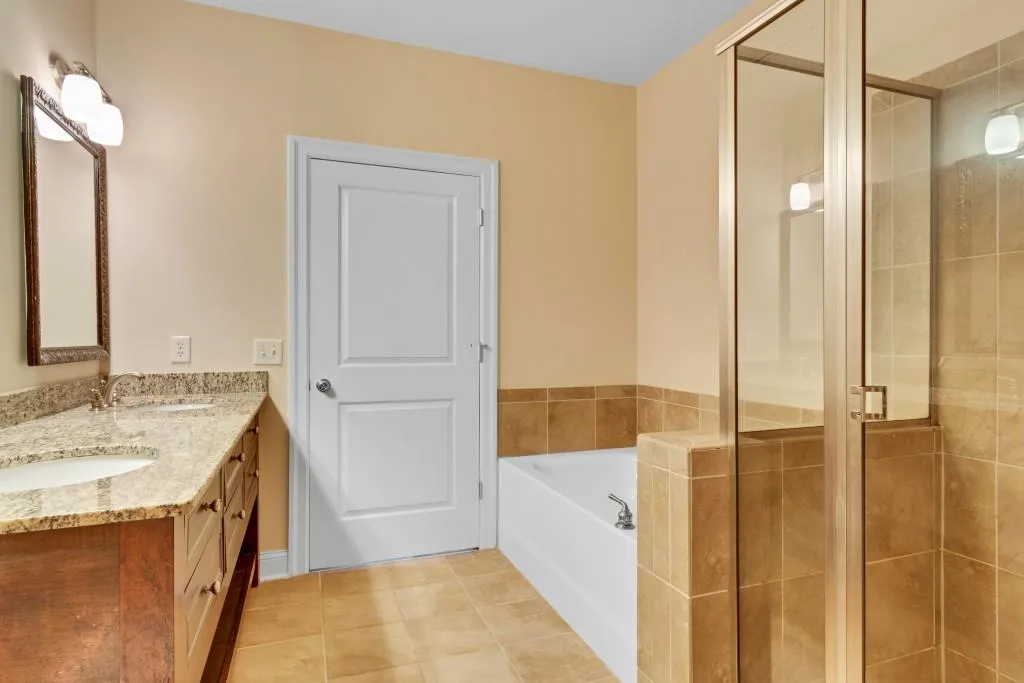 901 Abernathy Road Unit 5050, Atlanta, Georgia 30328, 3 Bedrooms Bedrooms, ,2 BathroomsBathrooms,Residential,Sold,901 Abernathy Road Unit 5050,6519721