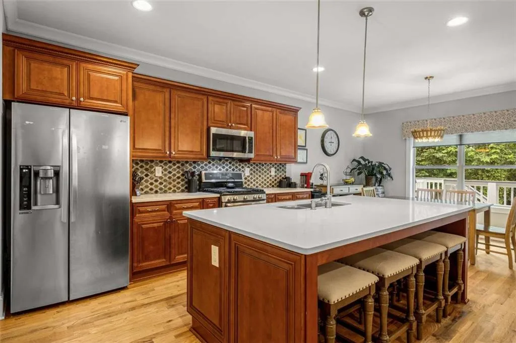 2573 Paul Avenue Nw, Atlanta, Georgia 30318, 5 Bedrooms Bedrooms, ,3 BathroomsBathrooms,Residential,For Sale,2573 Paul Avenue Nw,7587006